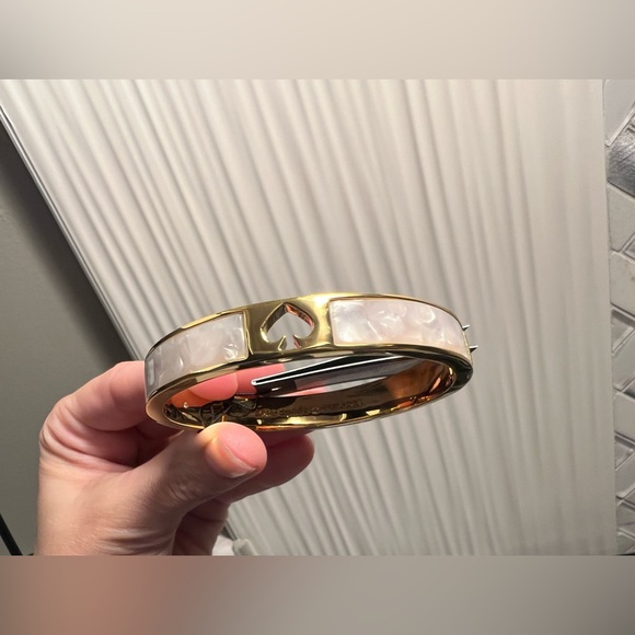 SALE Kate Spade Hole Punch Spade Hinge Bangle - Picture 8 of 12